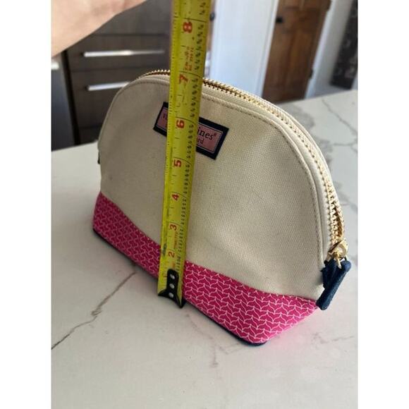 Vineyard vine canvas, zipper cosmetic case - Picture 5 of 5